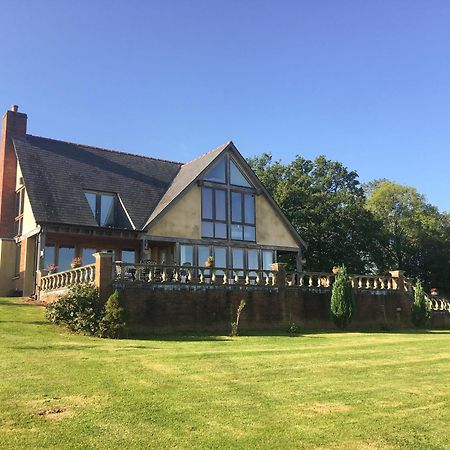 Villa The Grange Dinmore Exterior foto